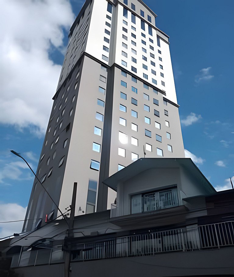 Flat espaçoso, localização privilegiada ap 1109