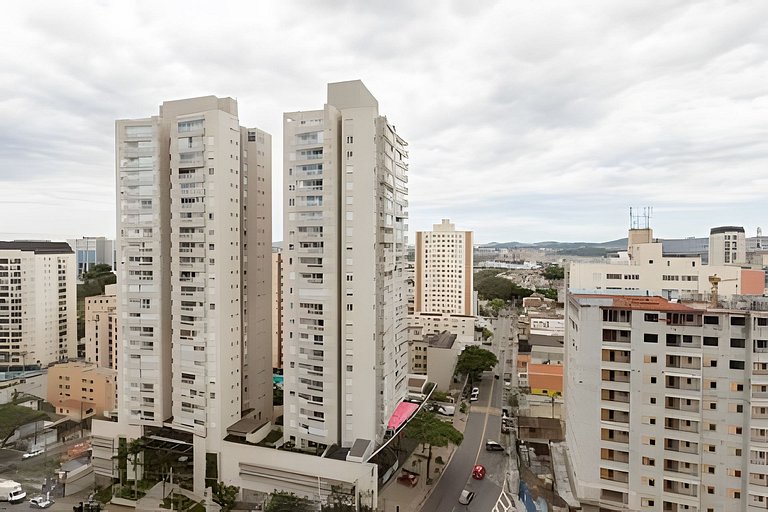 Flat espaçoso, localização privilegiada ap 1210