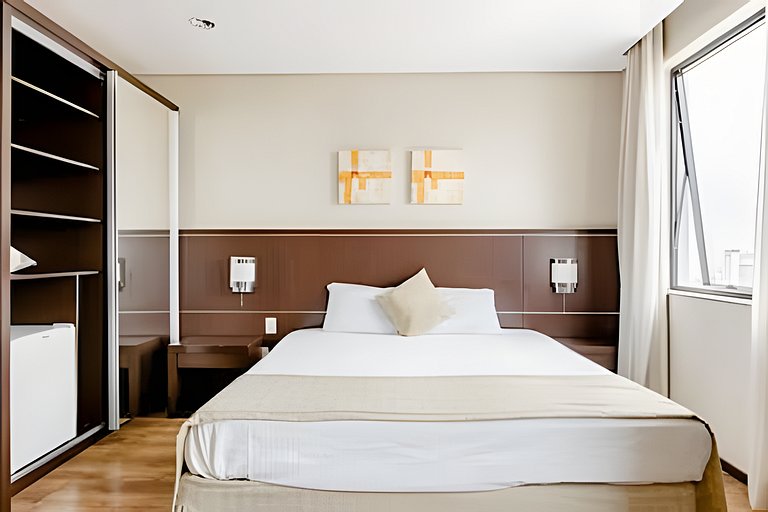 Flat espaçoso, localização privilegiada ap 1209