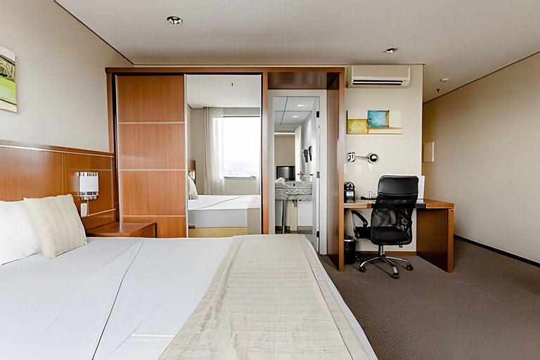 Flat espaçoso, localização privilegiada ap 1507