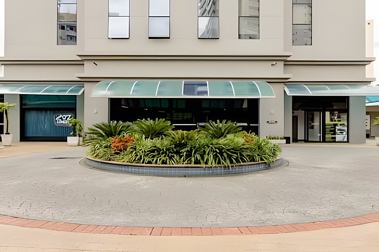 Flat com 1 vaga estacionamento | UN1103