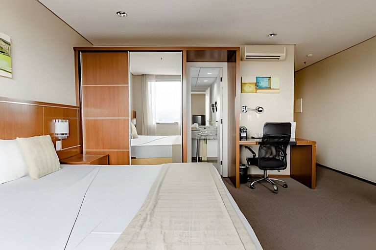 Flat espaçoso, localização privilegiada ap 1604