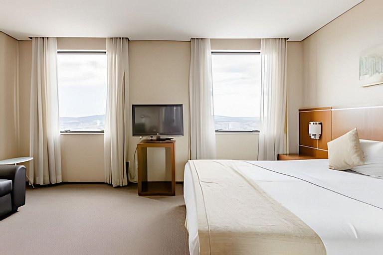 Flat espaçoso, localização privilegiada ap 1604