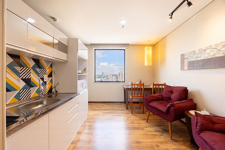 Flat espaçoso,c/copa localização privilegiada 1304