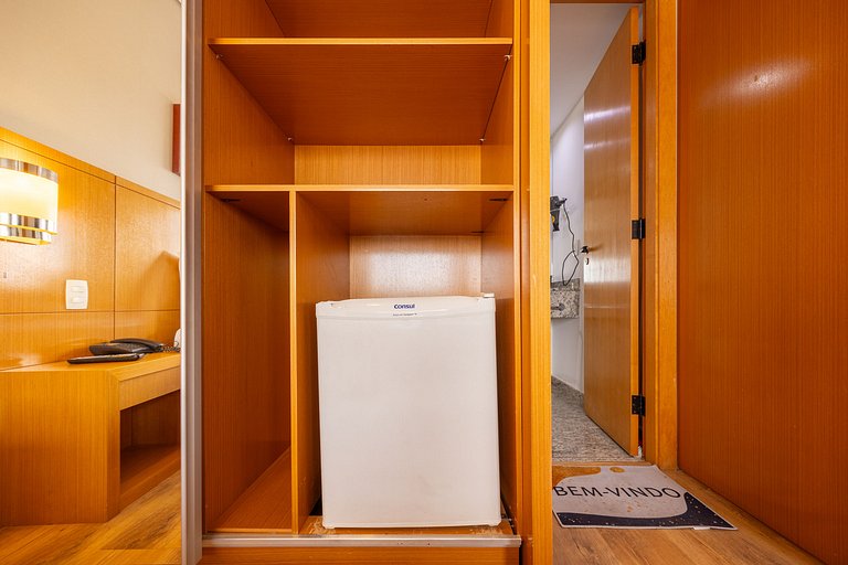 Flat com copa - com  1 vaga - UN1203