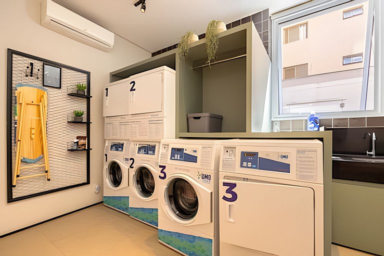 Hospedez- Estúdio c/1 vaga ap306