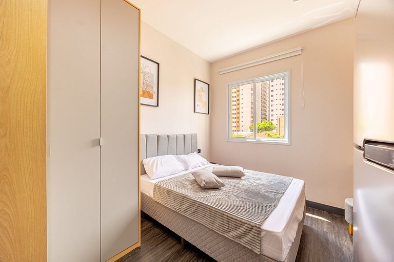 Hospedez- Estúdio c/1 vaga ap306