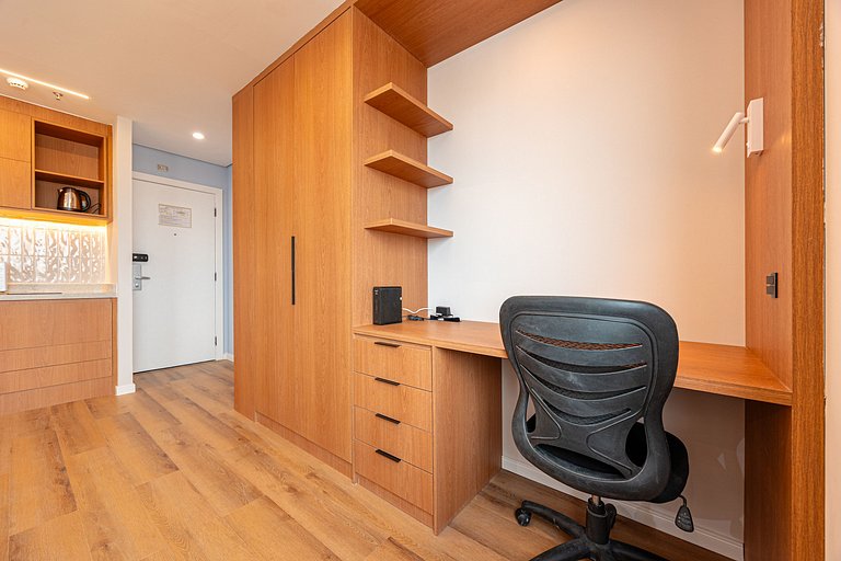 Urban Essence Flat - 1610