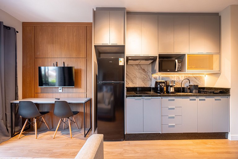 Estúdio Moderno no Bresser • Próx. Metrô • AP 103