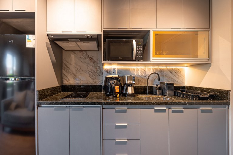 Estúdio Moderno no Bresser • Próx. Metrô • AP 103