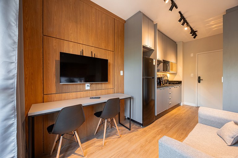 Estúdio Moderno no Bresser • Próx. Metrô • AP 103