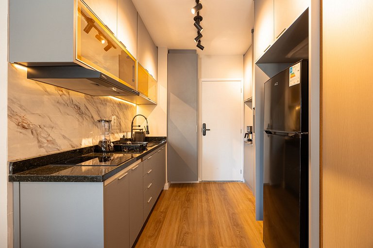 Estúdio Moderno no Bresser • Próx. Metrô • AP 113