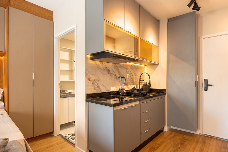 Estúdio Moderno no Bresser • Próx. Metrô • AP 113