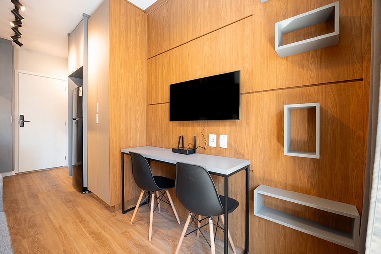 Estúdio Moderno no Bresser • Próx. Metrô • AP 113