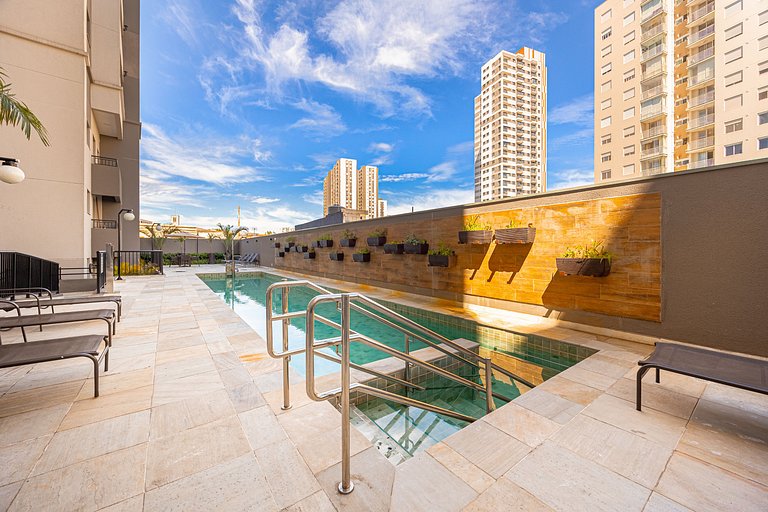 Estúdio Moderno no Bresser • Próx. Metrô • AP 113