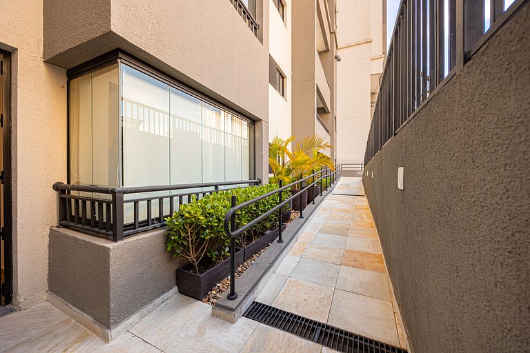 Estúdio Moderno no Bresser • Próx. Metrô • AP 113