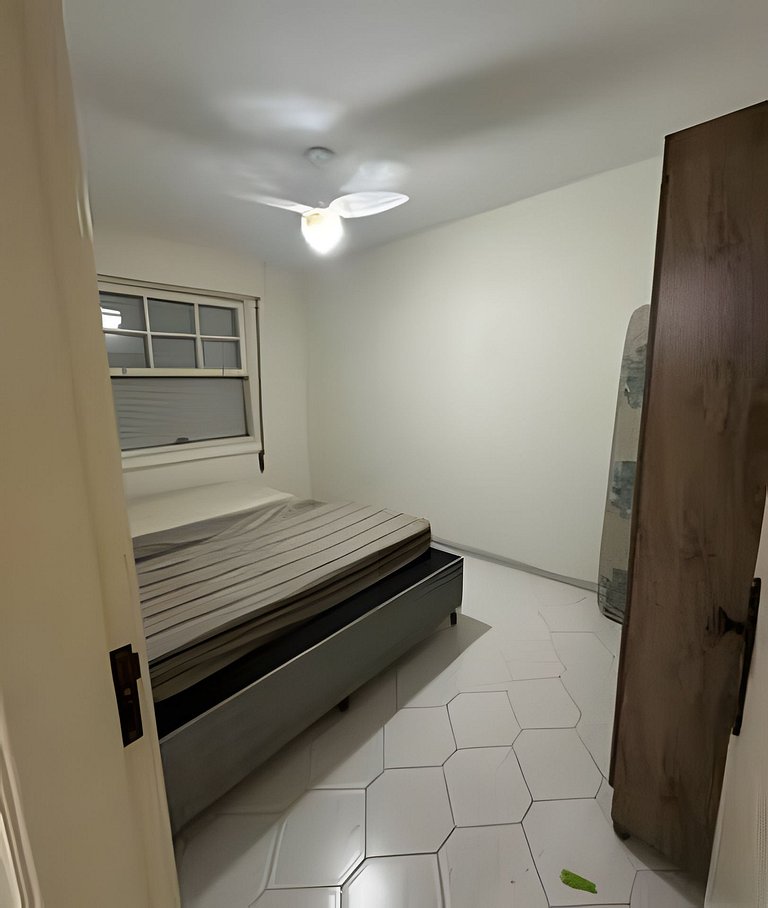 Apartamento pé na areia Praia dos Milionários.
