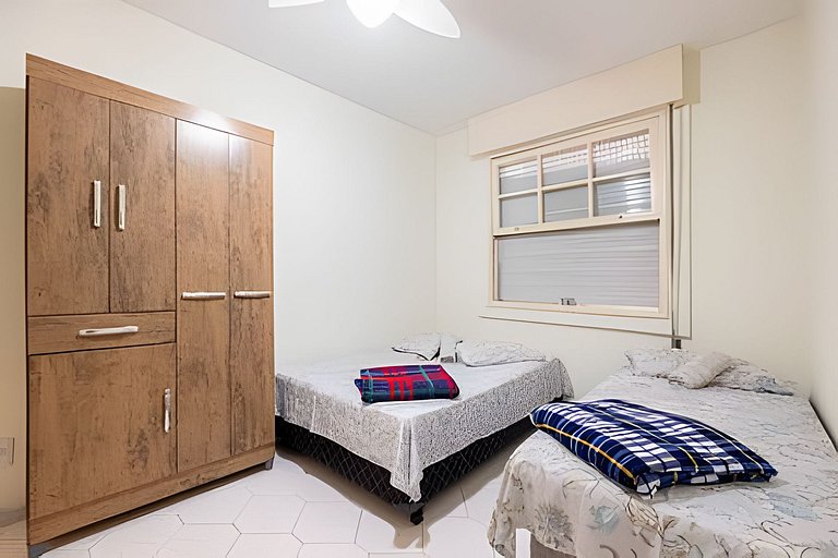 Apartamento pé na areia Praia dos Milionários.