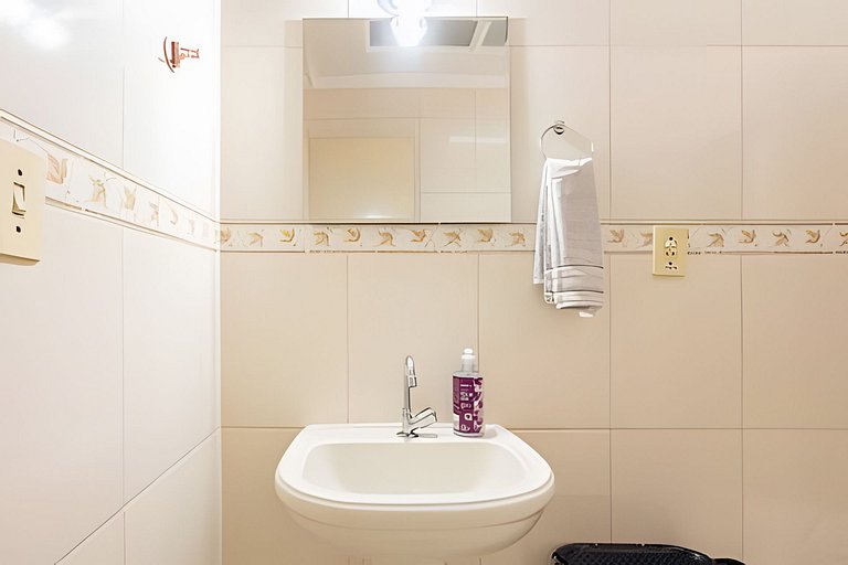 Apartamento pé na areia Praia dos Milionários.