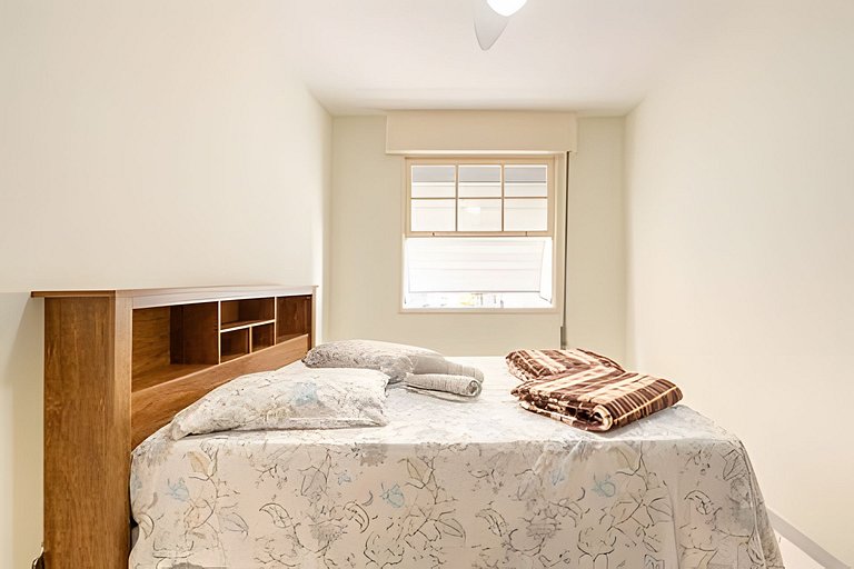 Apartamento pé na areia Praia dos Milionários.