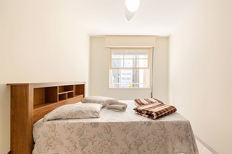 Apartamento pé na areia Praia dos Milionários.