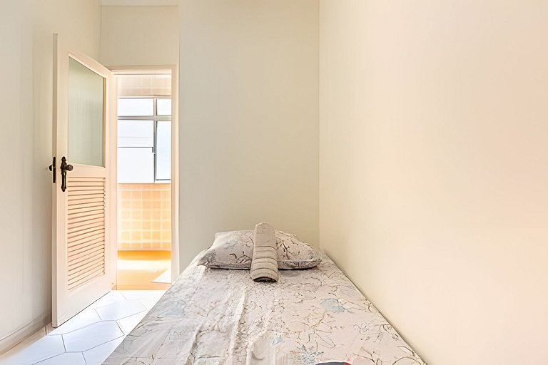 Apartamento pé na areia Praia dos Milionários.