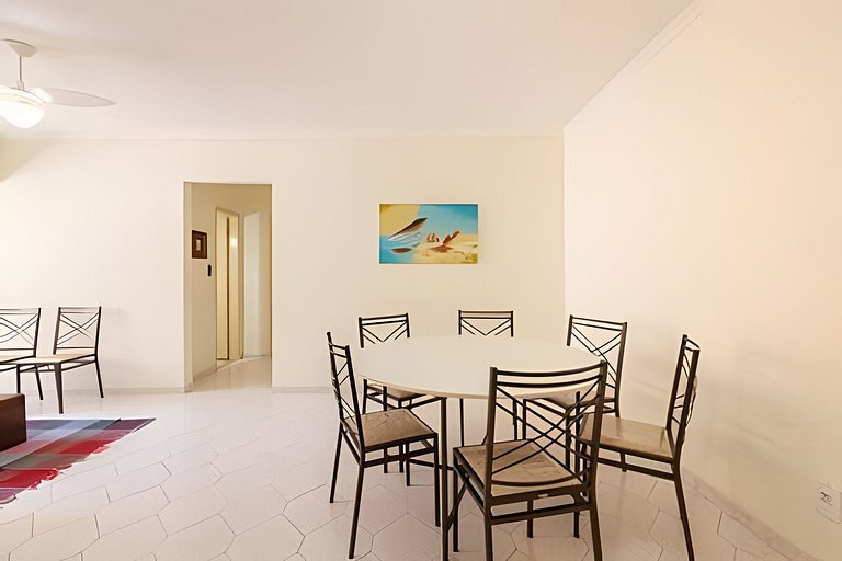 Apartamento pé na areia Praia dos Milionários.