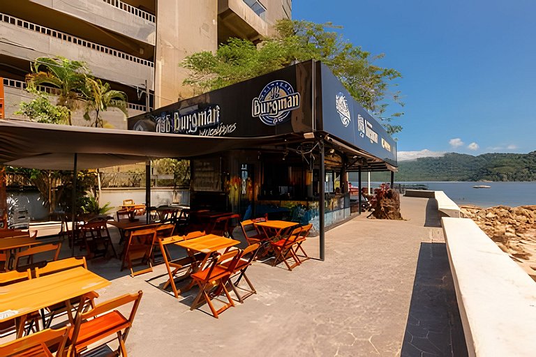 Apartamento pé na areia Praia dos Milionários.