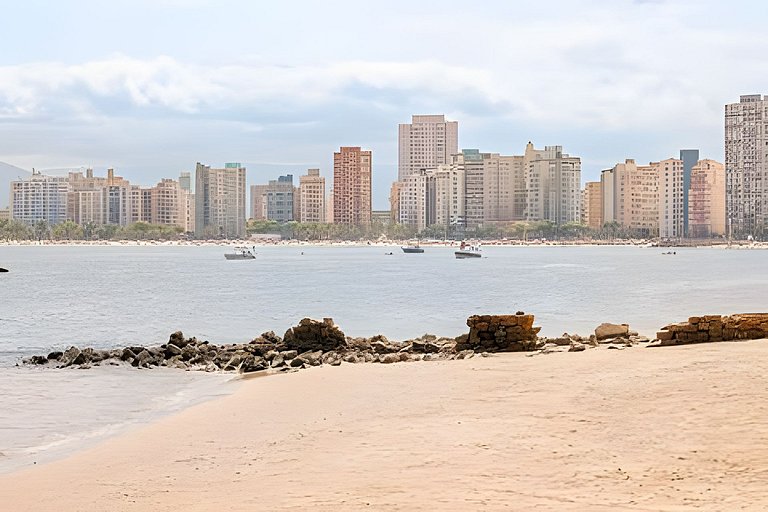 Apartamento pé na areia Praia dos Milionários.