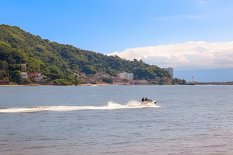 Apartamento pé na areia Praia dos Milionários.