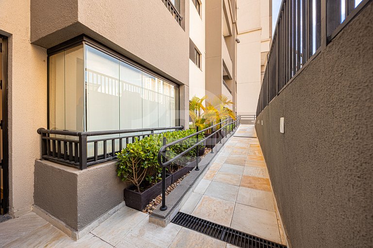 Estúdio Moderno no Bresser • Próx. Metrô • AP 103