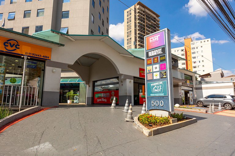 Flat com 1 vaga estacionamento | UN1810